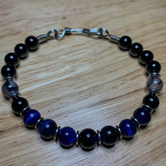 Crystal Dragon Eye Lapis Lazuli Healing Bracelet - Picture 2 of 5
